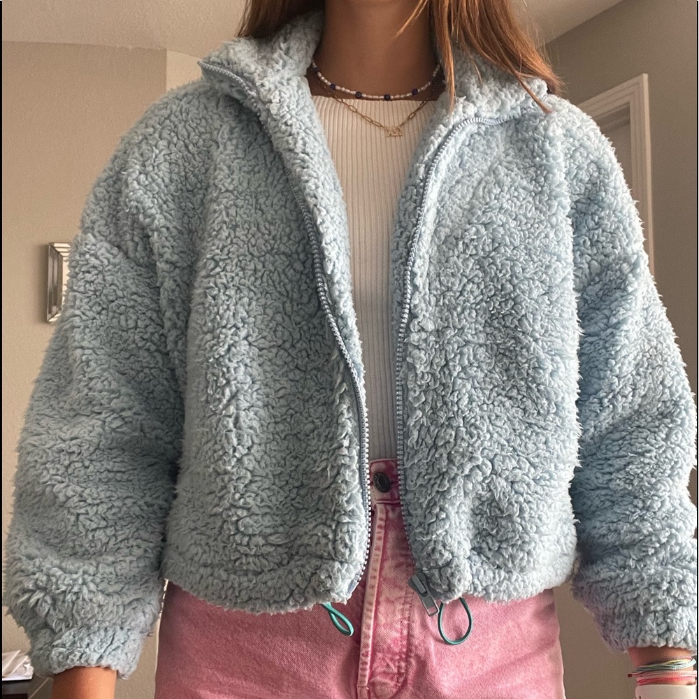 Super cute and barely worn Sherpa cropped jacket